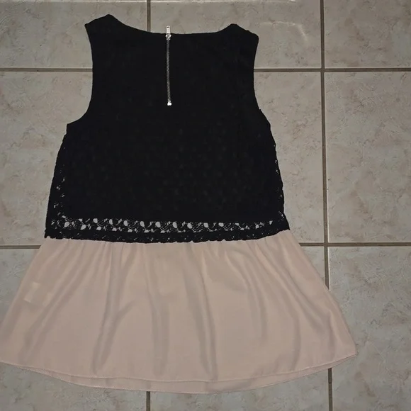 BAR III Elegant Black Lace Top with Cream Skirt Dress - Picture 4 of 4